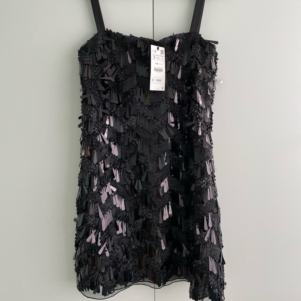 BRAND NEW ZARA BLACK SEQUIN DRESS FLAPPER STYLE
